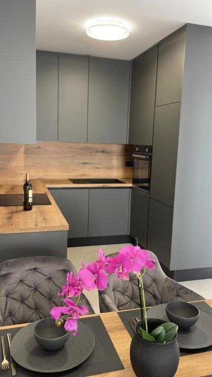 Apartament Slatine No 1 Buitenkant foto