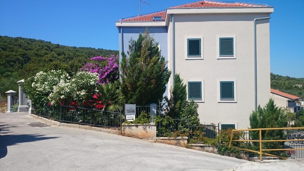 Apartament Slatine No 1 Buitenkant foto